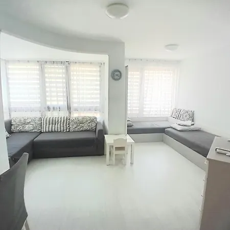 Апартамент За Гости При Ели * Burgas City